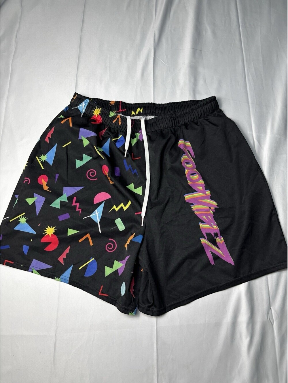 Zoo York Men's Colorful Geometric Print Athletic Shorts